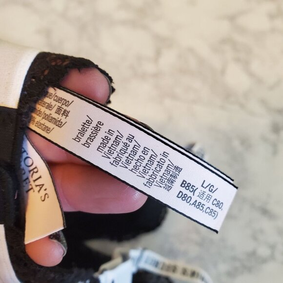 Victoria's Secret Black Lace Bralette Womens Large Sheer lightweight Wireless‎ - Picture 4 of 7